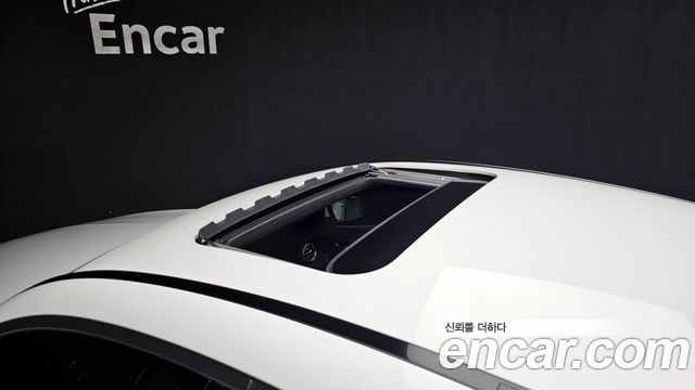 Mercedes-Benz GLC-Class 2023 — photo 17