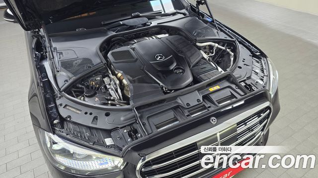 Mercedes-Benz S-Class 2022 — photo 6