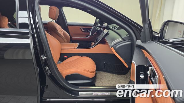 Mercedes-Benz S-Class 2022 — photo 11