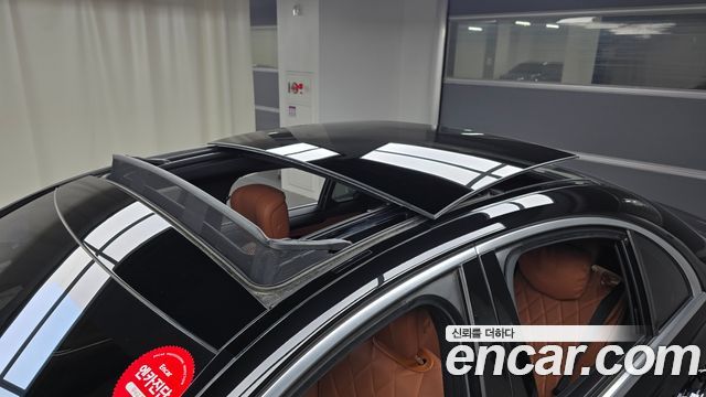 Mercedes-Benz S-Class 2022 — photo 19
