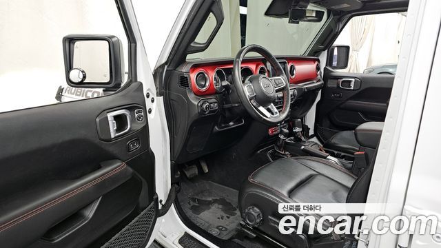 Jeep Wrangler 2022 — photo 10