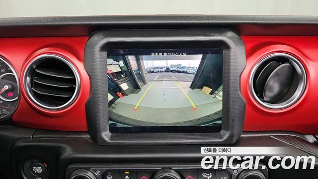 Jeep Wrangler 2022 — photo 15