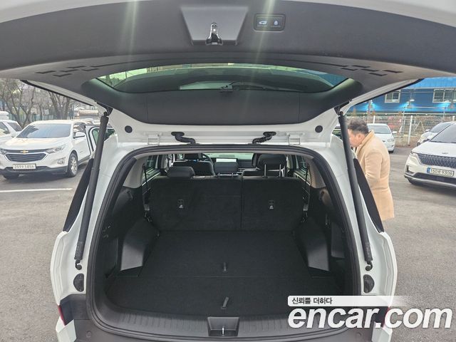 Hyundai Santafe 2024 — photo 18