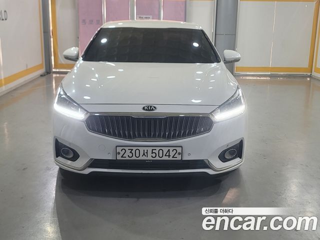 Kia K7 2018 — photo 2