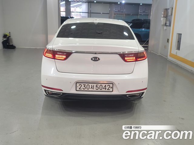 Kia K7 2018 — photo 5