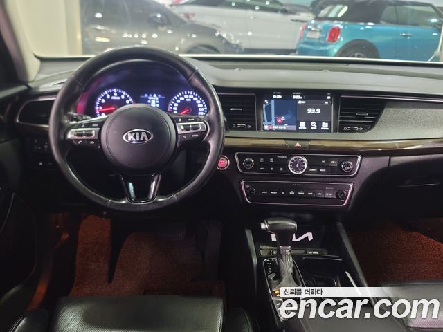 Kia K7 2018 — photo 8