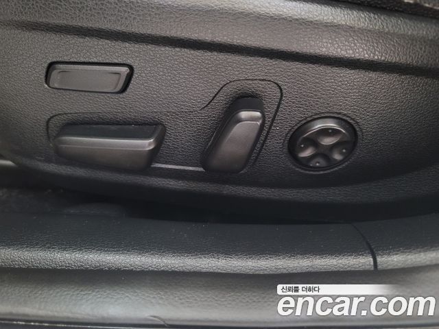 Kia K7 2018 — photo 14