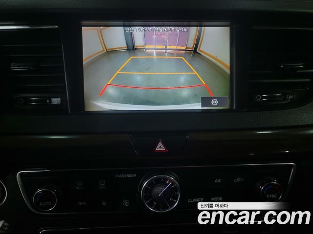Kia K7 2018 — photo 15
