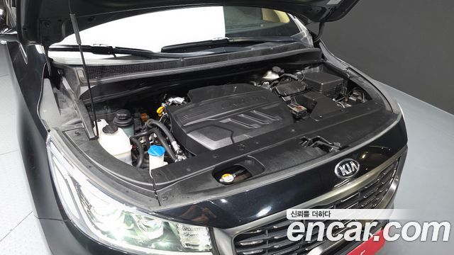Kia Canival 2019 — photo 6