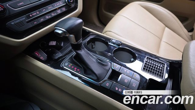 Kia Canival 2019 — photo 9