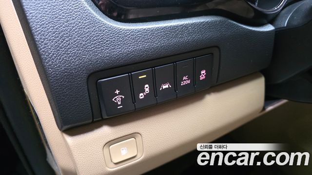 Kia Canival 2019 — photo 16