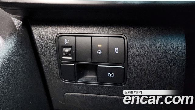 Hyundai Staria 2024 — photo 13