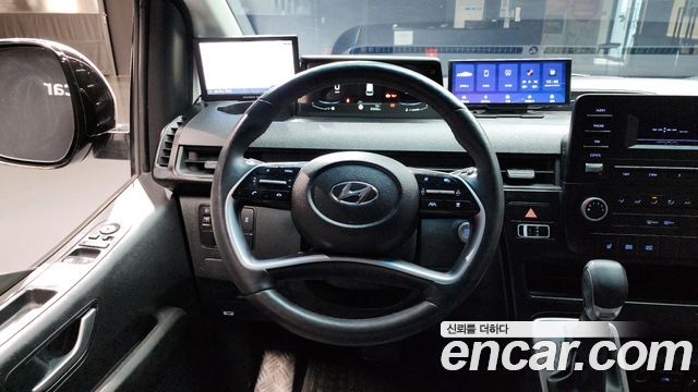 Hyundai Staria 2024 — photo 14