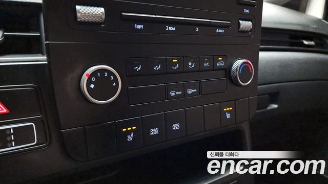 Hyundai Staria 2024 — photo 19