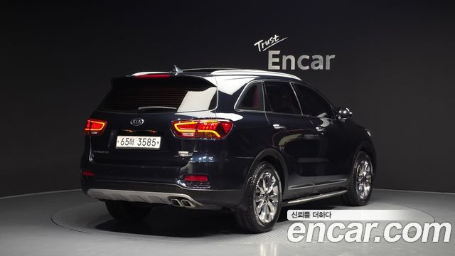 Kia Sorento 2018 — photo 2