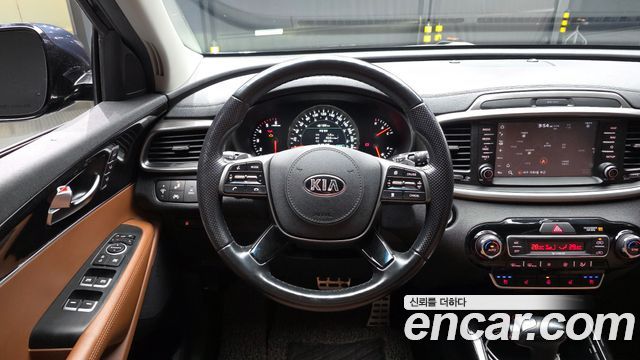 Kia Sorento 2018 — photo 13