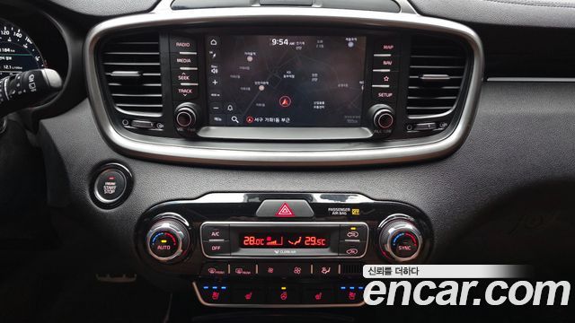 Kia Sorento 2018 — photo 14