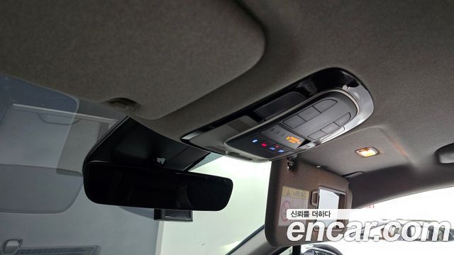 Hyundai Santafe 2021 — photo 18