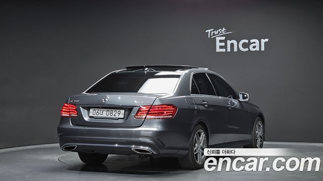 Mercedes-Benz E-Class 2016 — photo 2