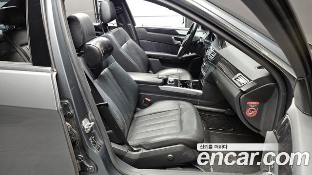 Mercedes-Benz E-Class 2016 — photo 10