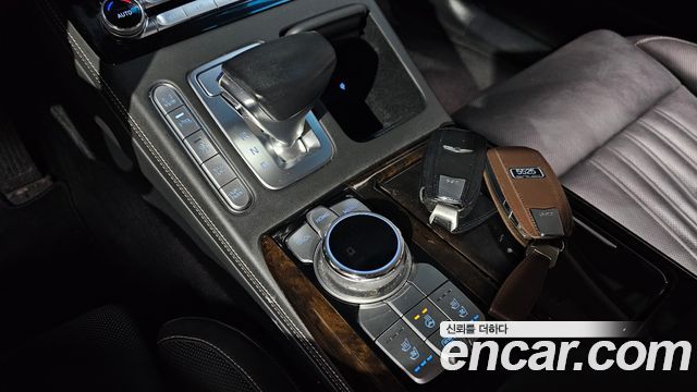 Genesis G90 2019 — photo 9