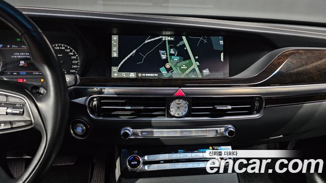 Genesis G90 2019 — photo 15