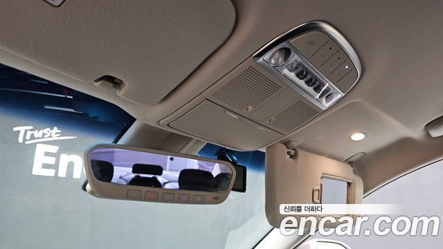 Genesis G90 2019 — photo 19
