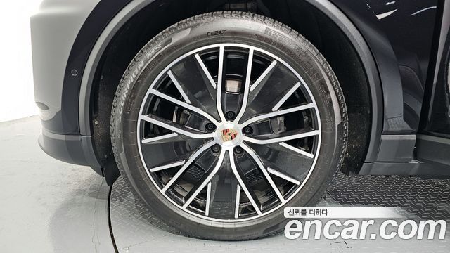 Porsche Macan 2025 — photo 5