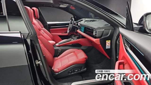 Porsche Macan 2025 — photo 10