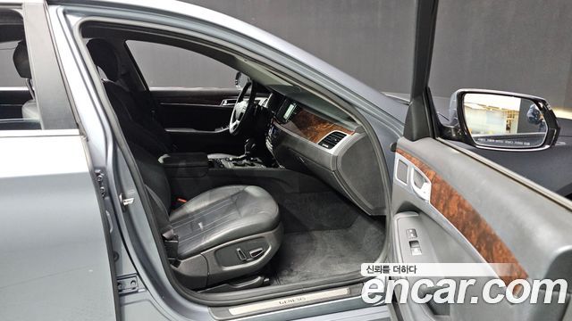 Hyundai Genesis 2015 — photo 17