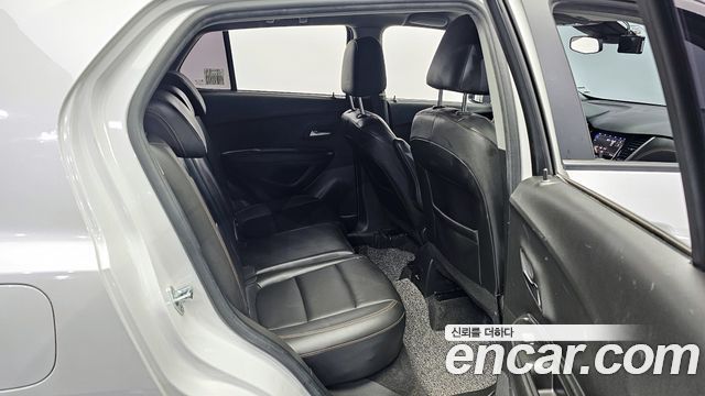 Chevrolet Korea Trax 2021 — photo 12