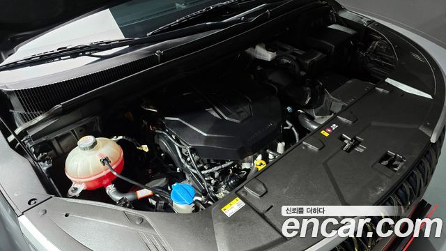 Kia Canival 2023 — photo 6
