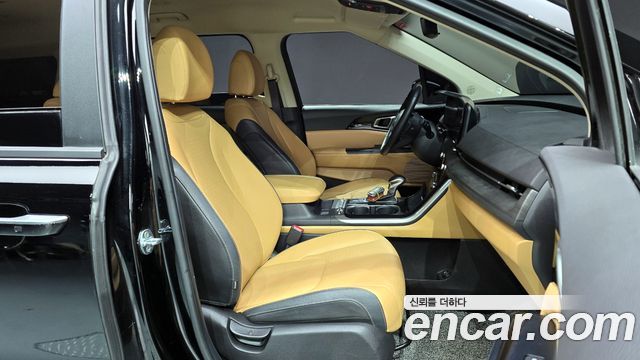 Kia Canival 2023 — photo 10