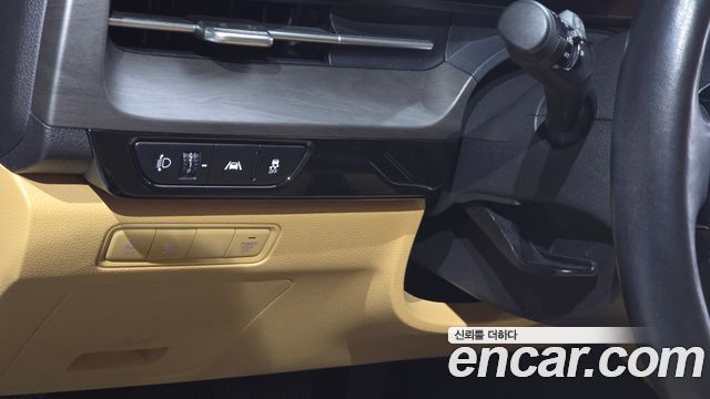 Kia Canival 2023 — photo 14