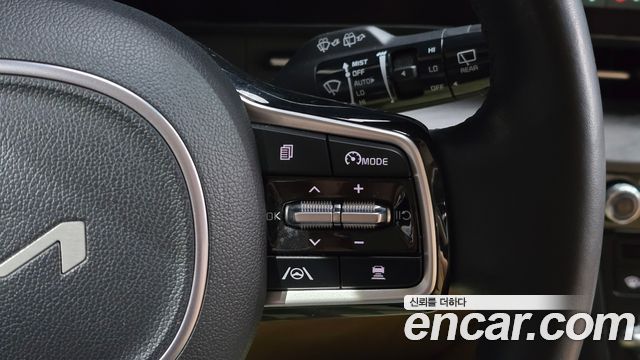 Kia Canival 2023 — photo 15