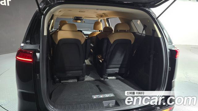 Kia Canival 2023 — photo 20