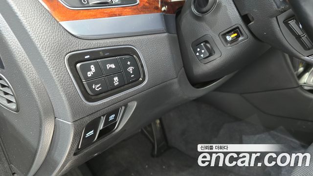 Hyundai Equus 2015 — photo 14