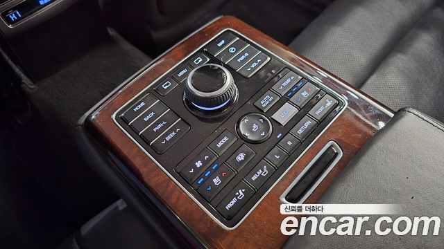 Hyundai Equus 2015 — photo 18