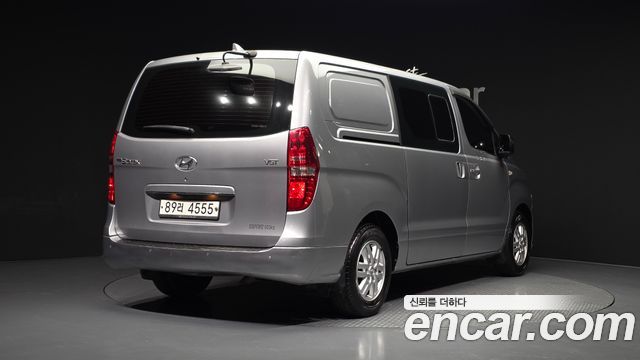 Hyundai Starex 2019 — photo 2