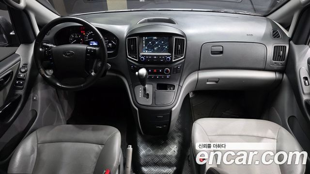 Hyundai Starex 2019 — photo 7