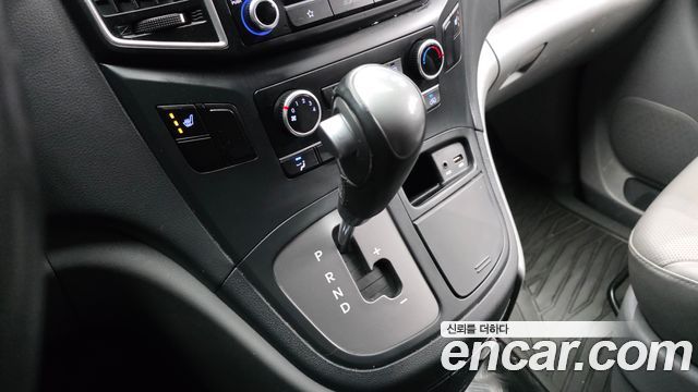 Hyundai Starex 2019 — photo 9