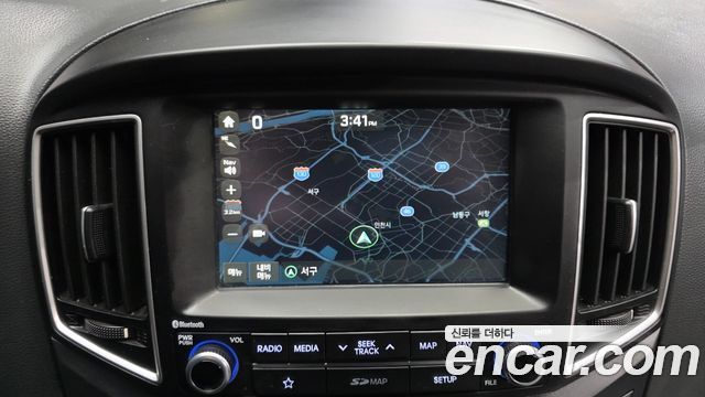 Hyundai Starex 2019 — photo 14