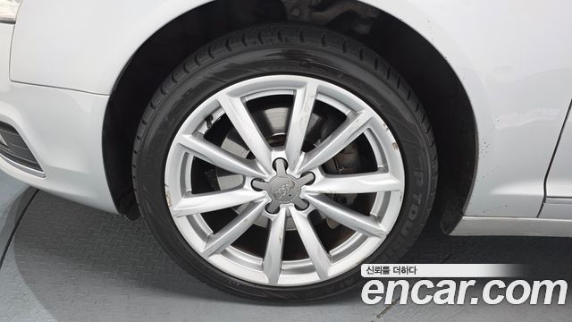 Audi A6 2010 — photo 5