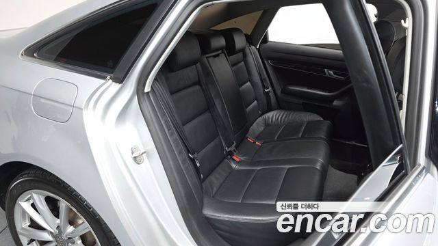 Audi A6 2010 — photo 11