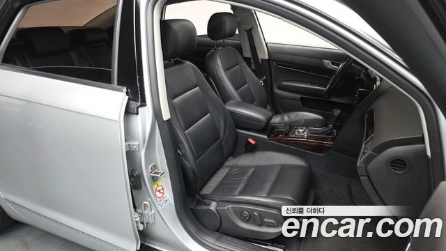 Audi A6 2010 — photo 12