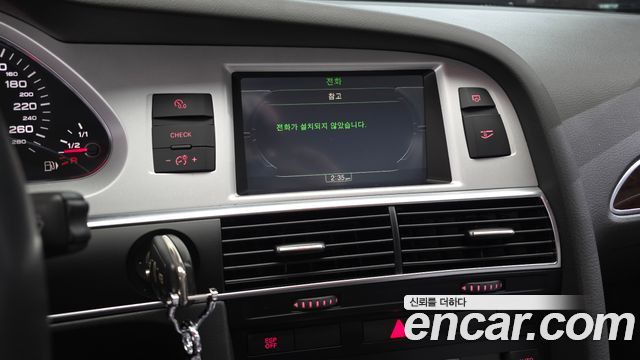 Audi A6 2010 — photo 16