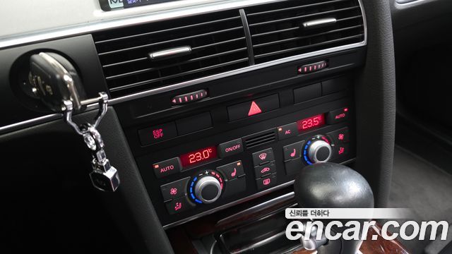 Audi A6 2010 — photo 17