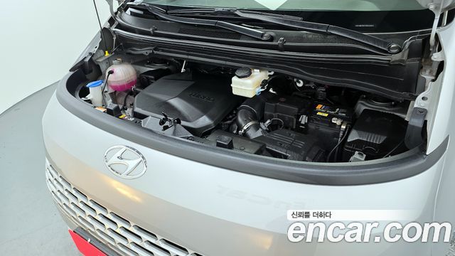 Hyundai Staria 2023 — photo 6