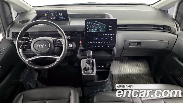 Hyundai Staria 2023 — photo 7