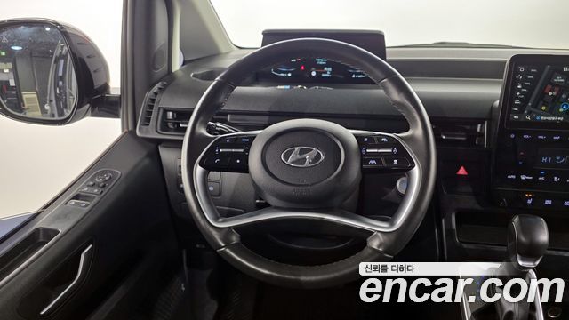Hyundai Staria 2023 — photo 13